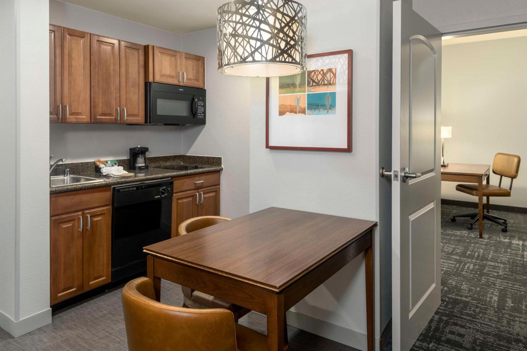 Two Bedroom Suite with One King and Two Queen Beds - Non-Smoking