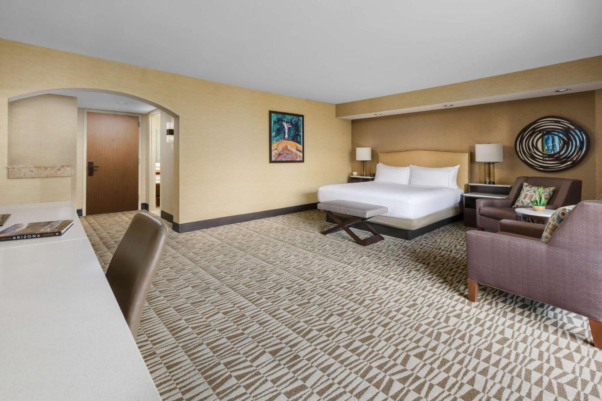 Junior King Suite