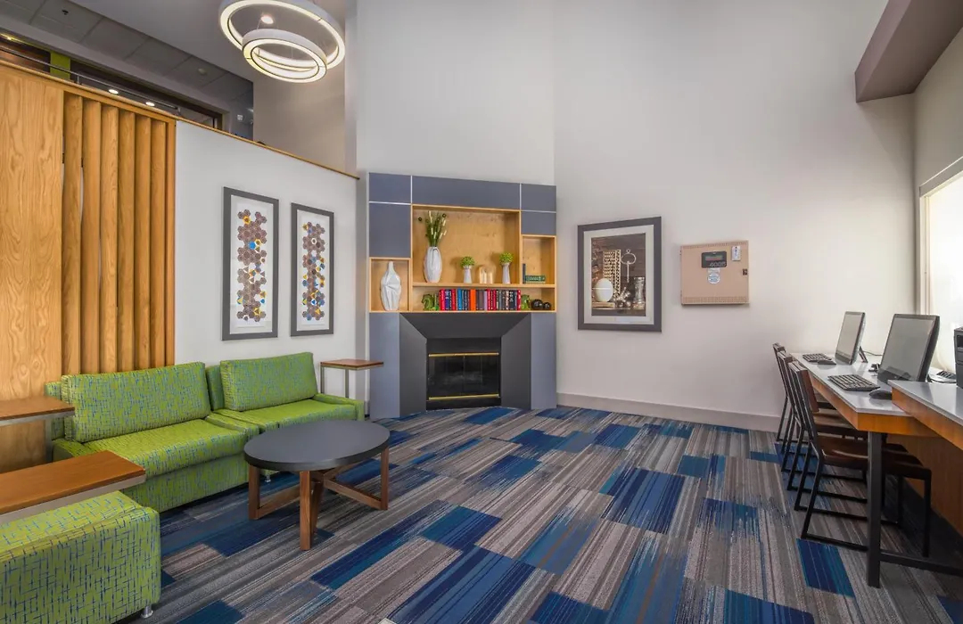 Holiday Inn Express Phoenix-Airport/University Drive By Ihg-1