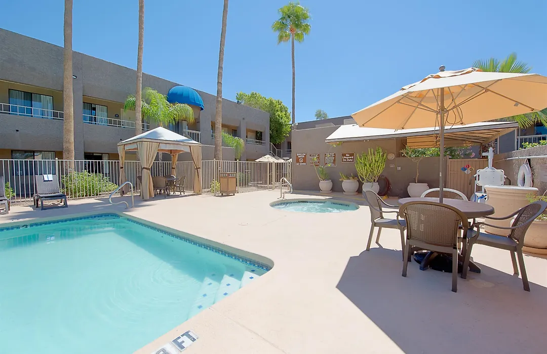 Surestay Innsuites Phoenix Hotel & Suites By Best Western-1