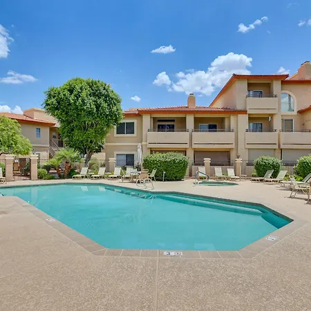 Getaway W/ Balcony & Spa: 13 Mi To Old Town-3