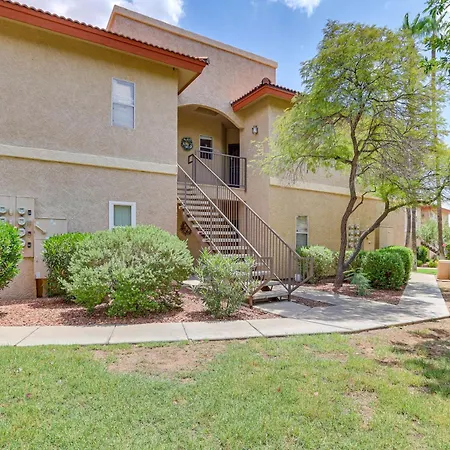 Getaway W/ Balcony & Spa: 13 Mi To Old Town-2