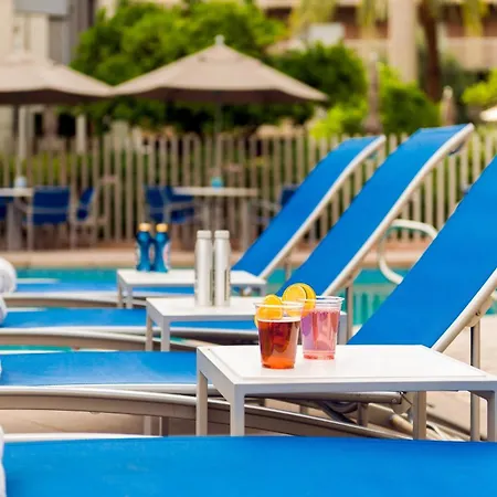 Doubletree Suites By Hilton Phoenix-3